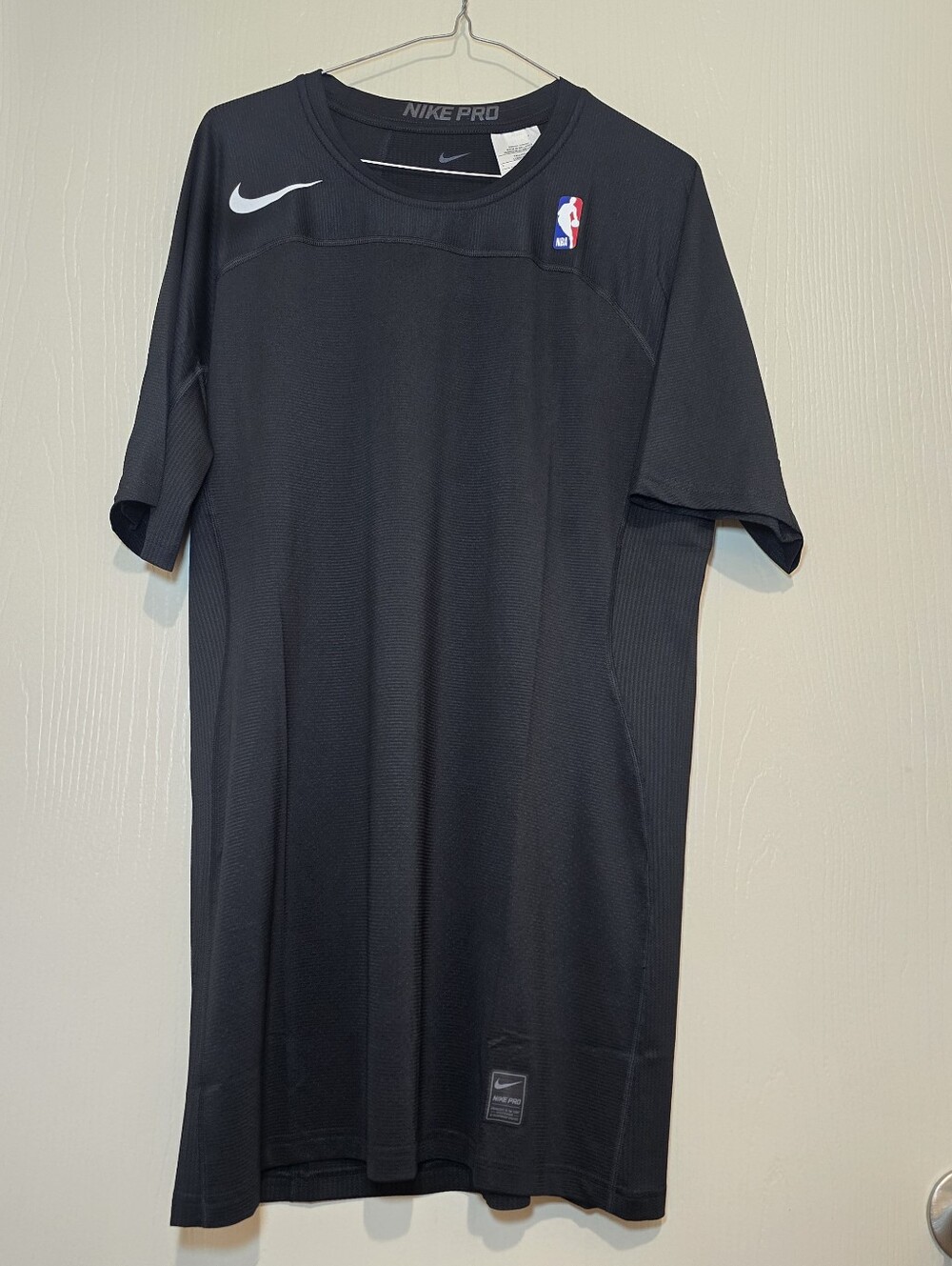 NWOT NBA Team/Player Issue Nike Pro HyperCool T-Shirt, Mens Size LT 880810-010